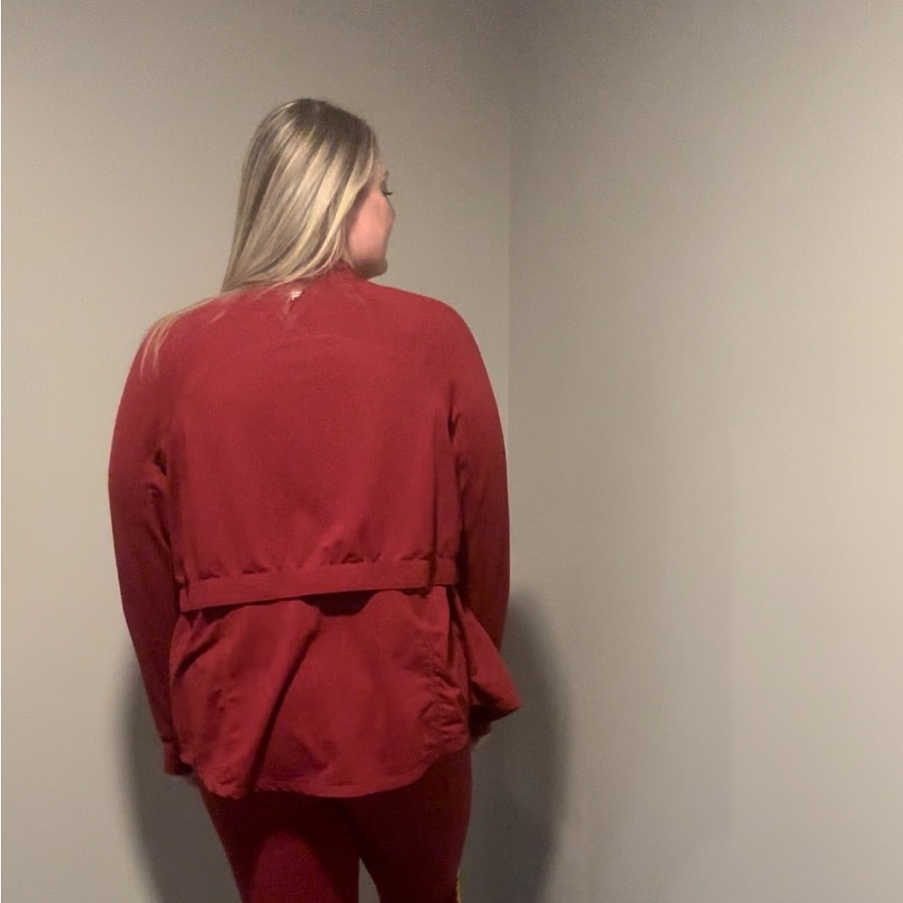 Barely Worn Three Piece Fabletics Set! - image 6